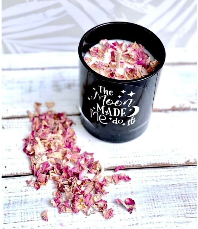 The Moon made me do it Candle
